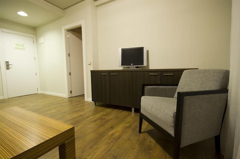 Hotel Y Apartamentos Snoe Isaba Ngoại thất bức ảnh